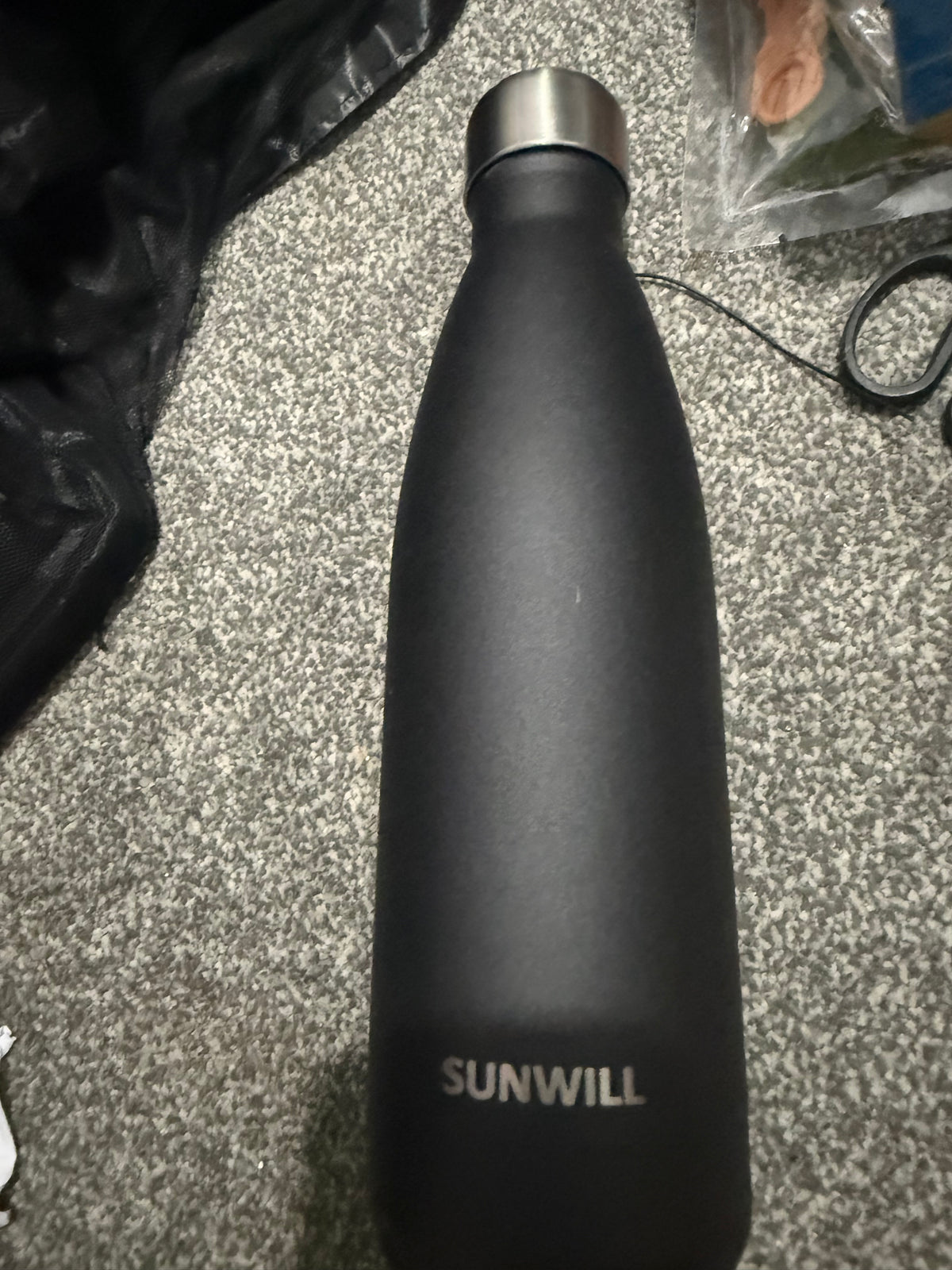 SUNWILL insulated drinks bottle — black, 17oz
