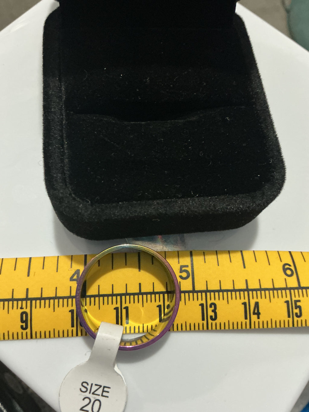 Original detail photograph of rainbow edge silver-tone grooved band